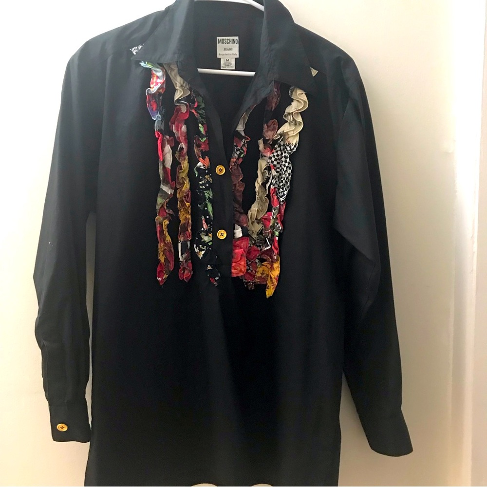 Moschino Jeans NWT blouse made in Italy with placket detail vintage